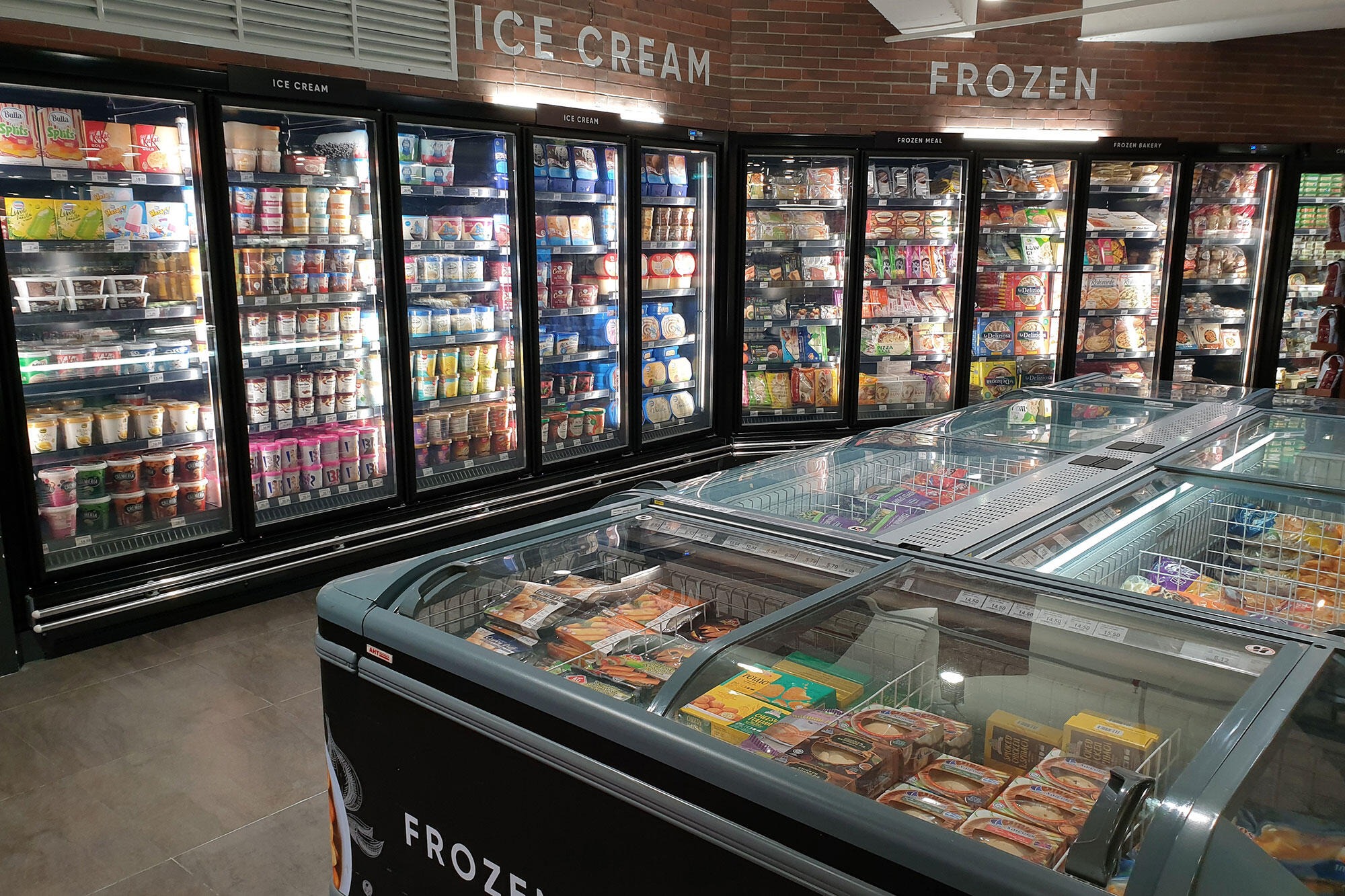 Common Maintenance Tips for Long Lasting Commercial Refrigeration Units