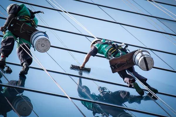 Restore the Shine with Glide Window Cleaning